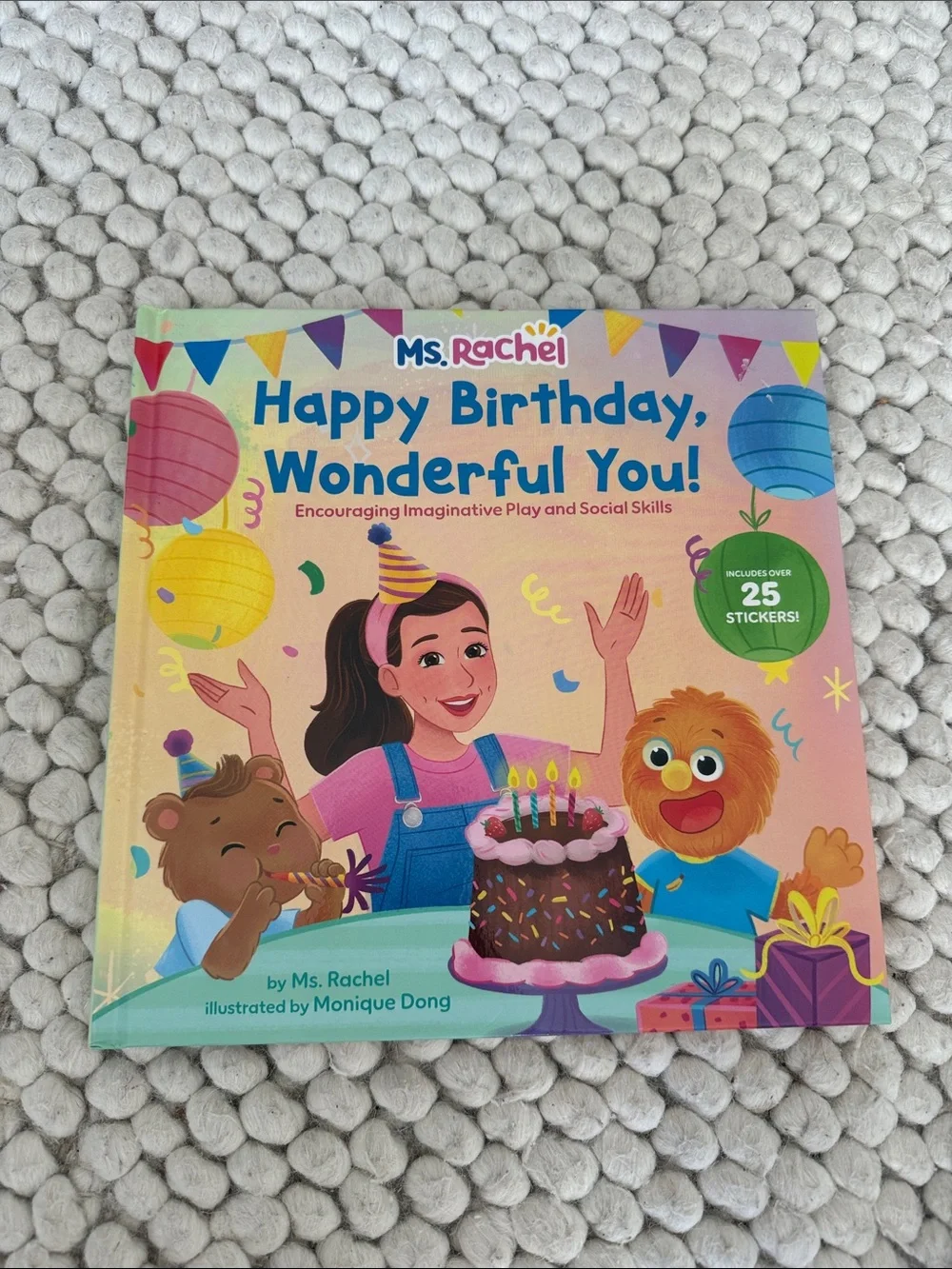 Ms Rachel Happy Birthday, Wonderful You! & Bubble Tea scratch sniff book